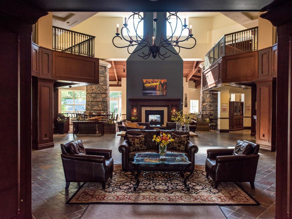 Deerhurst Resort Huntsville Bagian luar foto